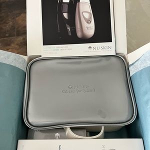 Nu Skin Galvanic Spa System II w/Travel Bag NWT